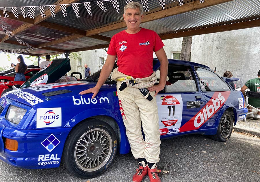 Fernando Peres retirou o Ford Sierra do museu para a prova