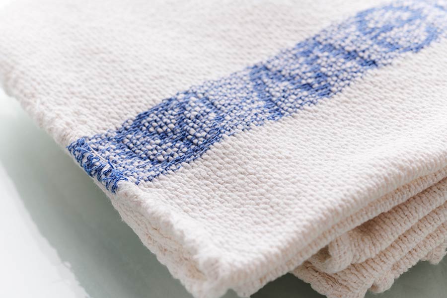 A tecelagem especial torna o Mewatex ultra-absorvente e robusto (foto: Mewa)